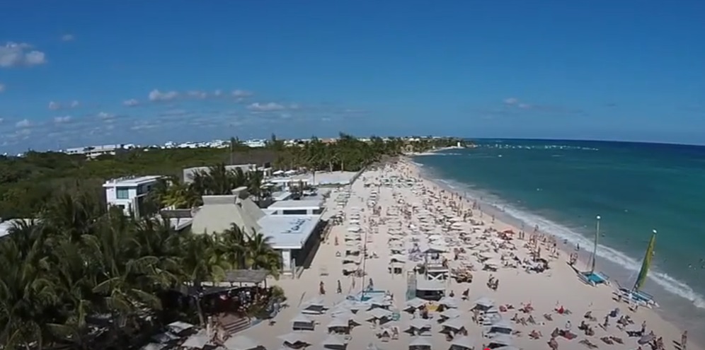 Playa Mamitas amplia